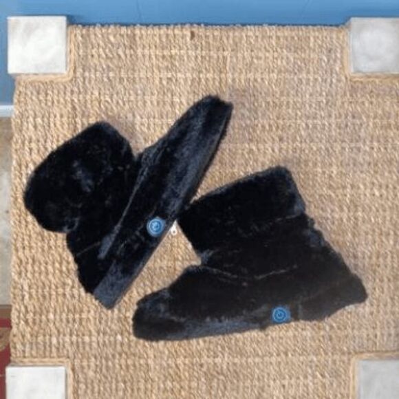 Black Faux Fur Massage Boots Relaxation Spa Booties Large 9-11 - Picture 3 of 9